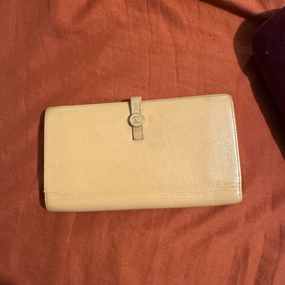 CHANEL Handbags - Chanel Cream Leather Wallet
